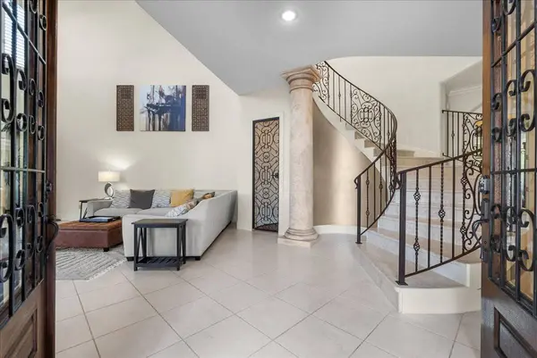 541 Villa DR, Seabrook, TX 77586