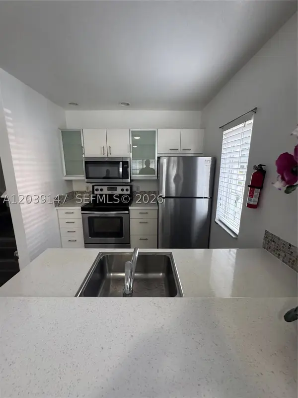 4006 Santa Maria Dr #108, Kissimmee, FL 34741