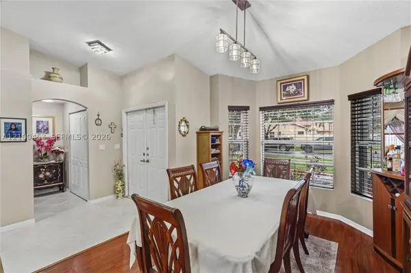 1130 NW 133rd Ter, Sunrise, FL 33323
