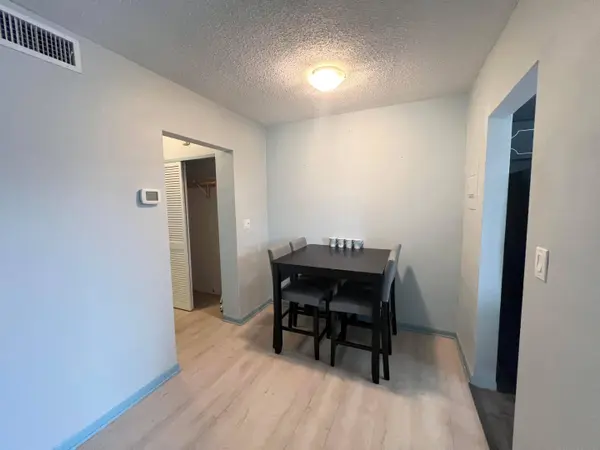 1551 N 12th CT #10b, Hollywood, FL 33019