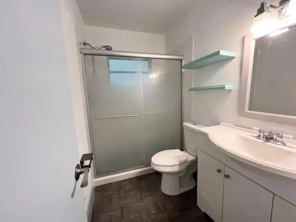 1551 N 12th CT #10b, Hollywood, FL 33019
