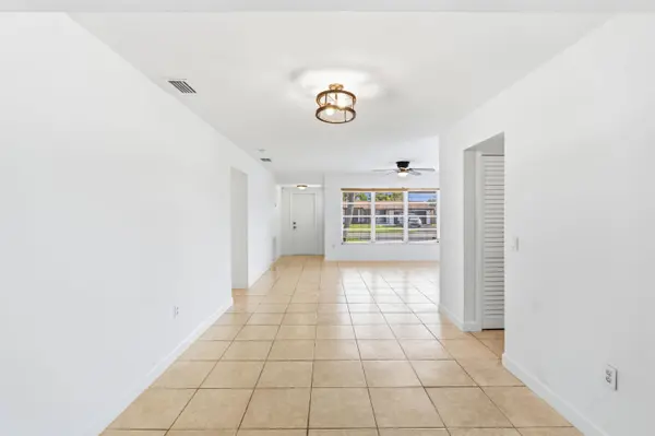 10690 NW 27TH CT, Sunrise, FL 33322