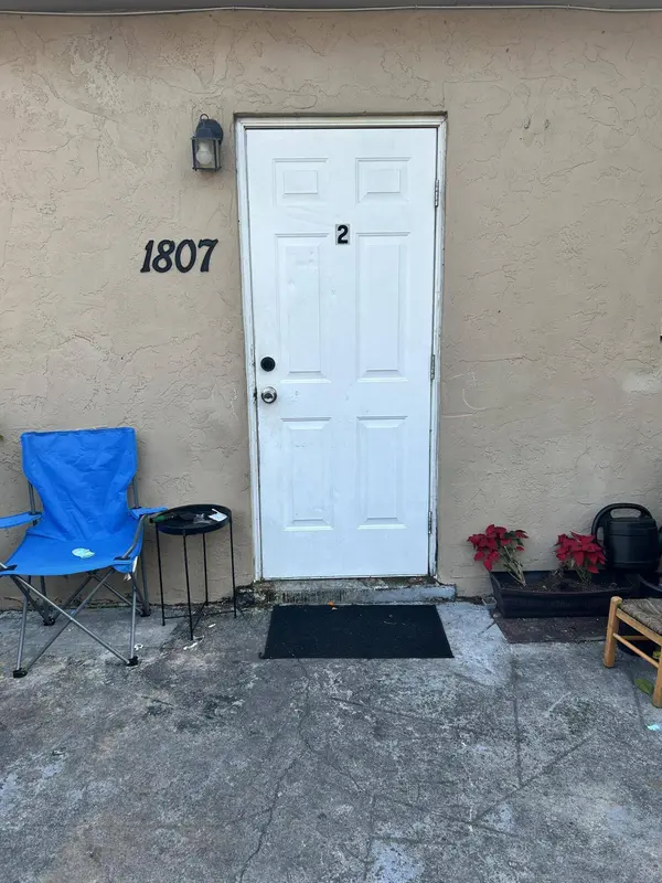 1807 Douglas ST S, Lake Worth Beach, FL 33460