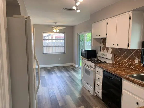 2850 NW 105TH LN, Sunrise, FL 33322