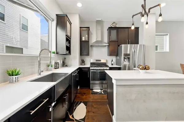 613 Bayou ST, Houston, TX 77020