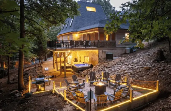 How Tourism Influences the Real Estate Market in Penn Laird