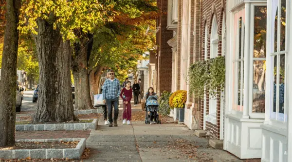How Walkability Impacts Home Values in Penn Laird, VA Neighborhoods,Old Dominion Realty