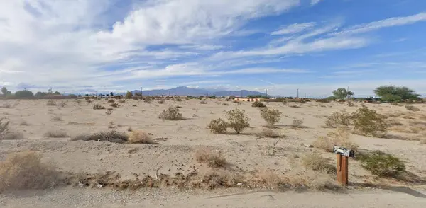 2353 Harbor DR, Thermal, CA 92274