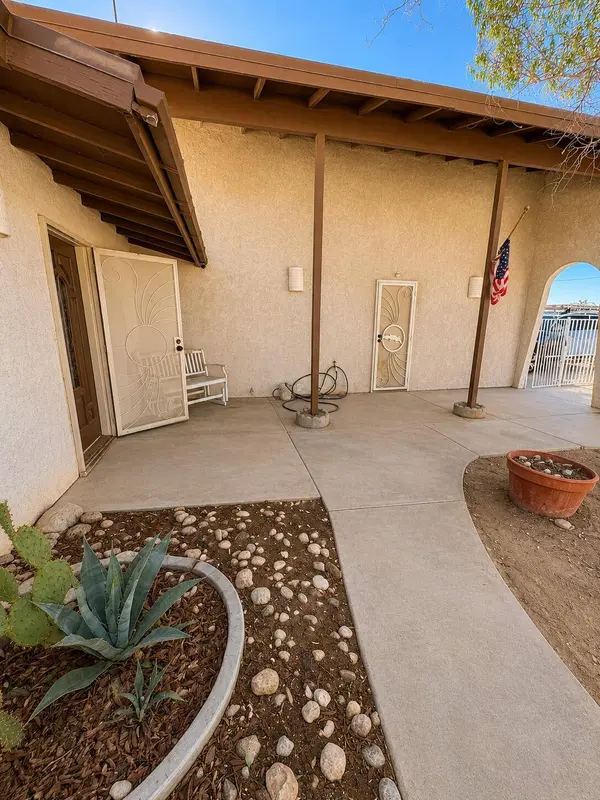 944 Flamingo AVE, Thermal, CA 92274