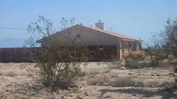 2397 Fullerton AVE, Thermal, CA 92274