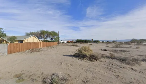 1056 Treasure DR, Thermal, CA 92274