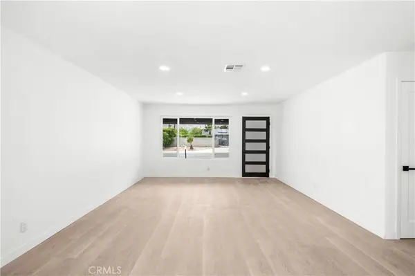 1978 N Whitewater RD, Palm Springs, CA 92262