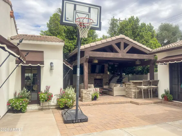 325 W CAMPBELL Avenue, Phoenix, AZ 85013