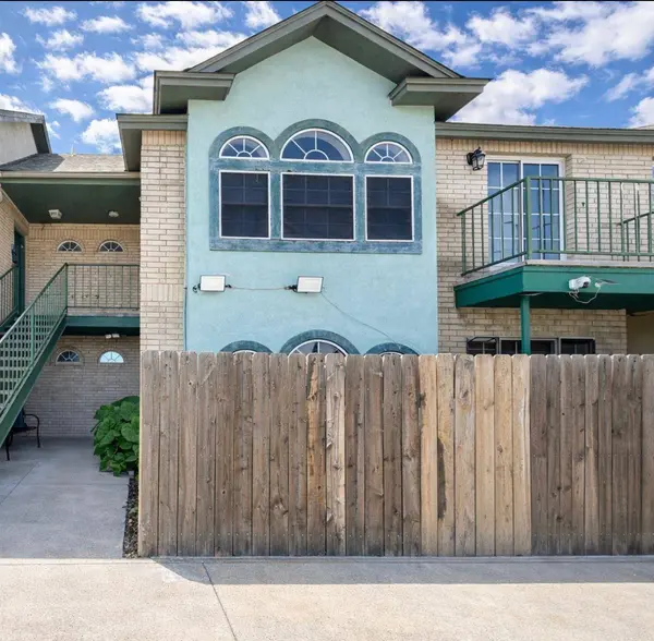 1220 E Fremont St