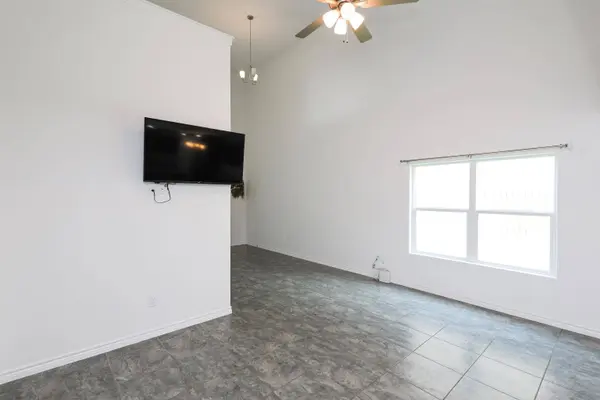 5625 Encanto Dr, Laredo, TX 78046