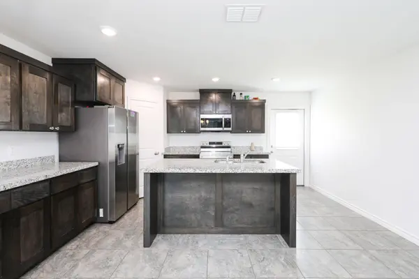 5625 Encanto Dr, Laredo, TX 78046