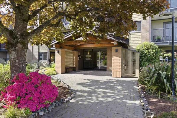 1870 McKenzie Ave ##305, Saanich, BC V8N 4X3