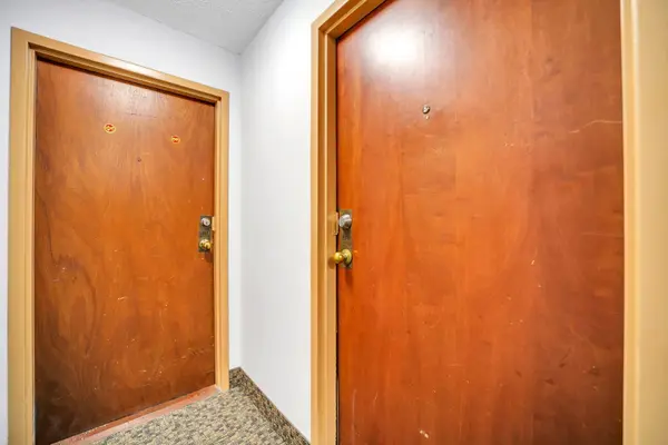 10 Tapscott RD #810, Toronto E11, ON M1B 3L9
