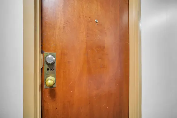 10 Tapscott RD #810, Toronto E11, ON M1B 3L9