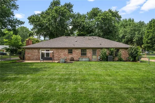 9732 Stagecoach Drive, Centerville, OH 45458