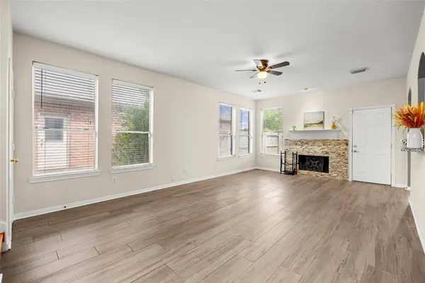 17027 Gleneviss DR, Houston, TX 77084