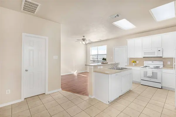 3412 Orchid Trace LN, Houston, TX 77047