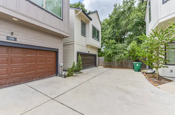 733 Janisch RD, Houston, TX 77018