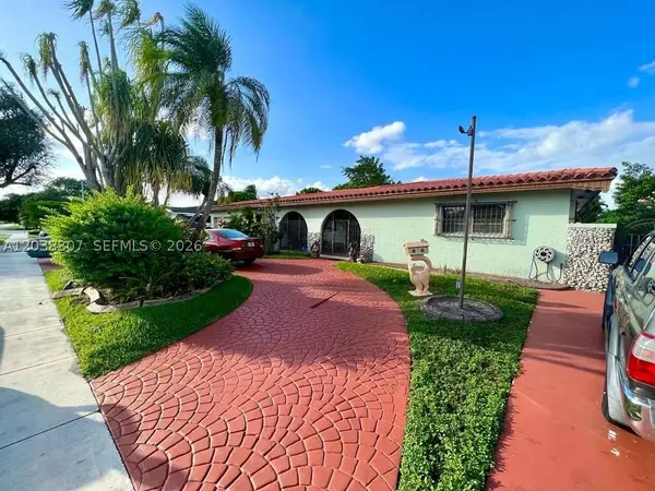 9601 SW 66th St, Miami, FL 33173