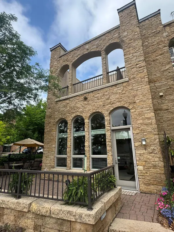 650 Main ST N #B01, Stillwater, MN 55082