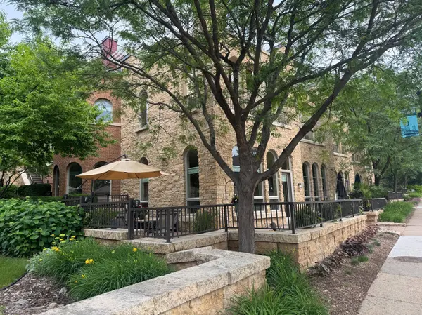 650 Main ST N #B01, Stillwater, MN 55082