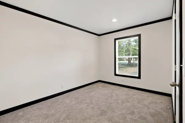 1018 Mill Creek DR Drive, Manning, SC 29102