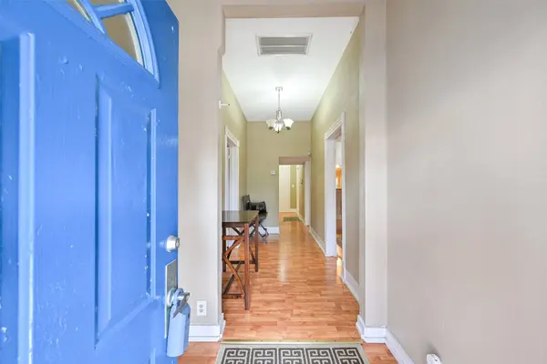 2809 Bernardo De Galvez AVE, Galveston, TX 77550