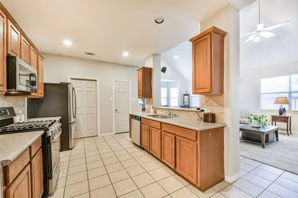 2898 Pescara CT, League City, TX 77573
