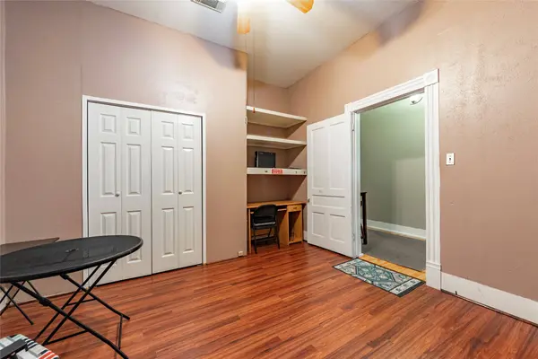 2809 Bernardo De Galvez AVE, Galveston, TX 77550