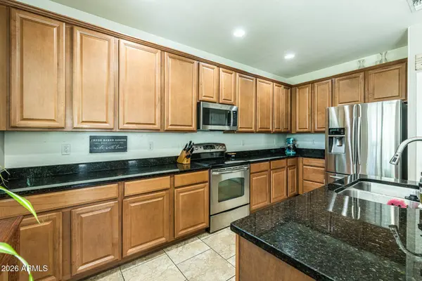 957 E WIMPOLE Avenue, Gilbert, AZ 85297