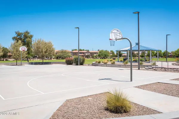 957 E WIMPOLE Avenue, Gilbert, AZ 85297