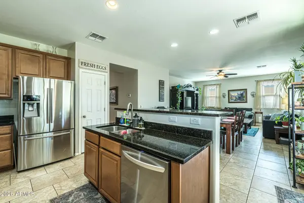 957 E WIMPOLE Avenue, Gilbert, AZ 85297
