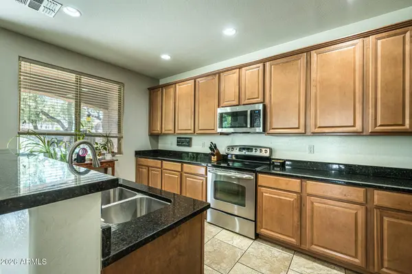 957 E WIMPOLE Avenue, Gilbert, AZ 85297