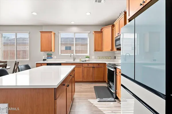 916 W JERSEY Way, San Tan Valley, AZ 85143