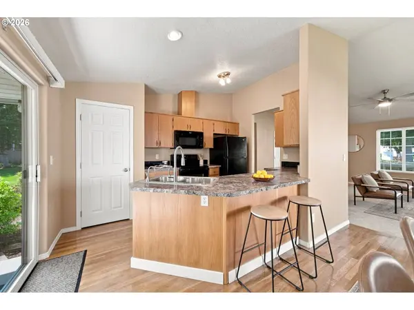 8323 NE 54TH ST, Vancouver, WA 98662
