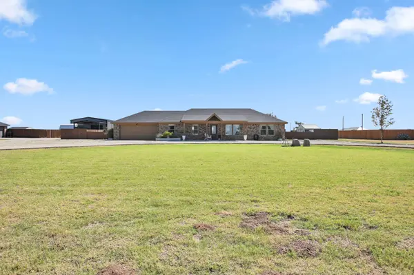9007 County Road 6100, Shallowater, TX 79363