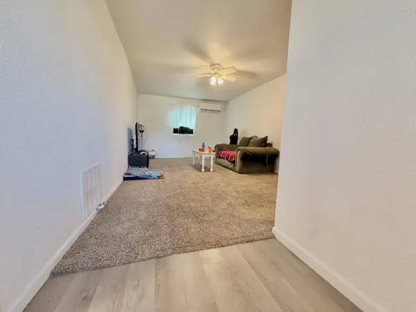212 E Buckley Street, Brownfield, TX 79316