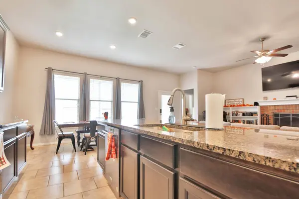 2911 Valencia Avenue, Lubbock, TX 79407