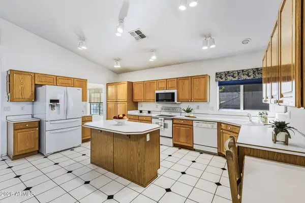 16840 S 36TH Place, Phoenix, AZ 85048