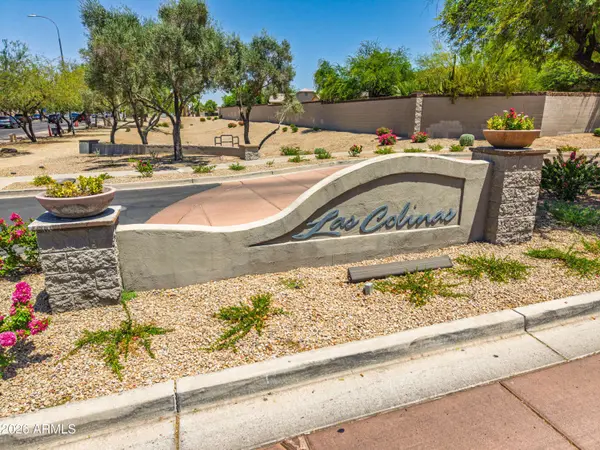 1826 E VALENCIA Drive, Phoenix, AZ 85042