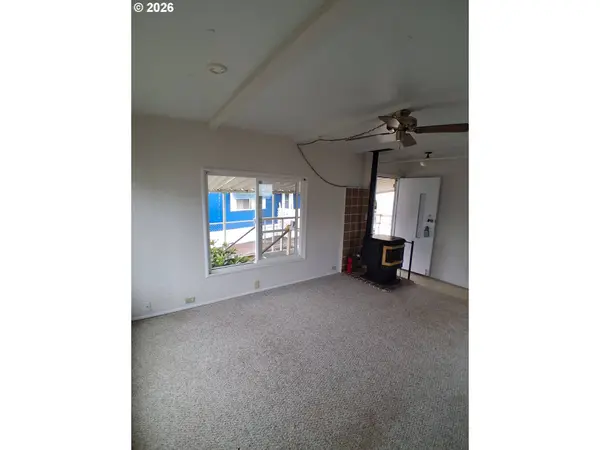 15130 S Maple LN #44, Oregon City, OR 97045