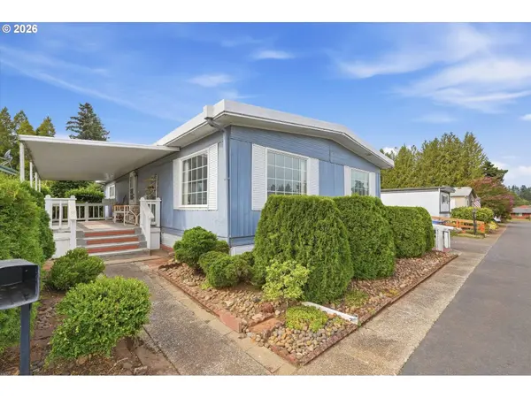15130 S MAPLELANE RD #32, Oregon City, OR 97045