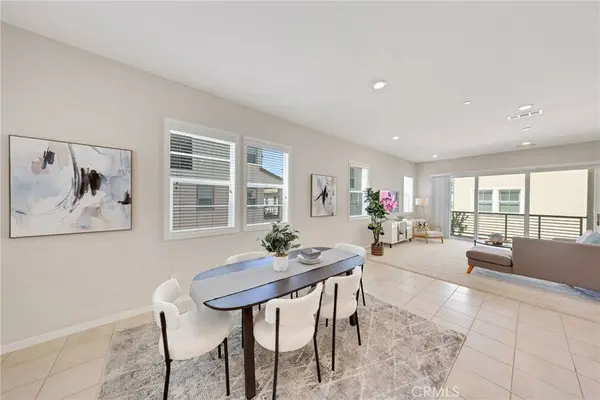 104 Sculpture, Irvine, CA 92618
