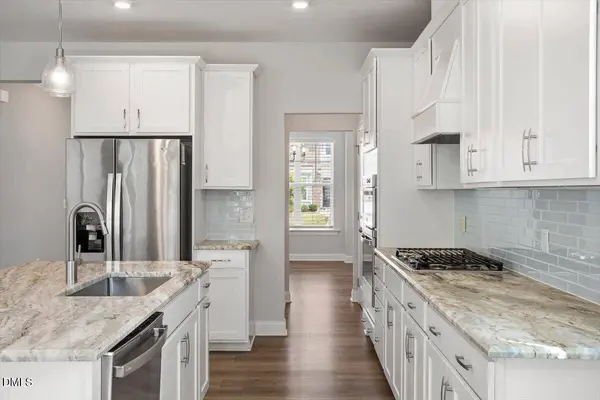 401 Ressler ST, Holly Springs, NC 27540