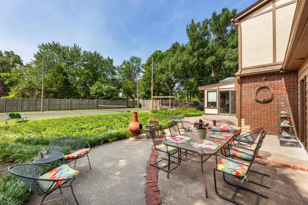 3705 E Mount Vernon St, Wichita, KS 67218